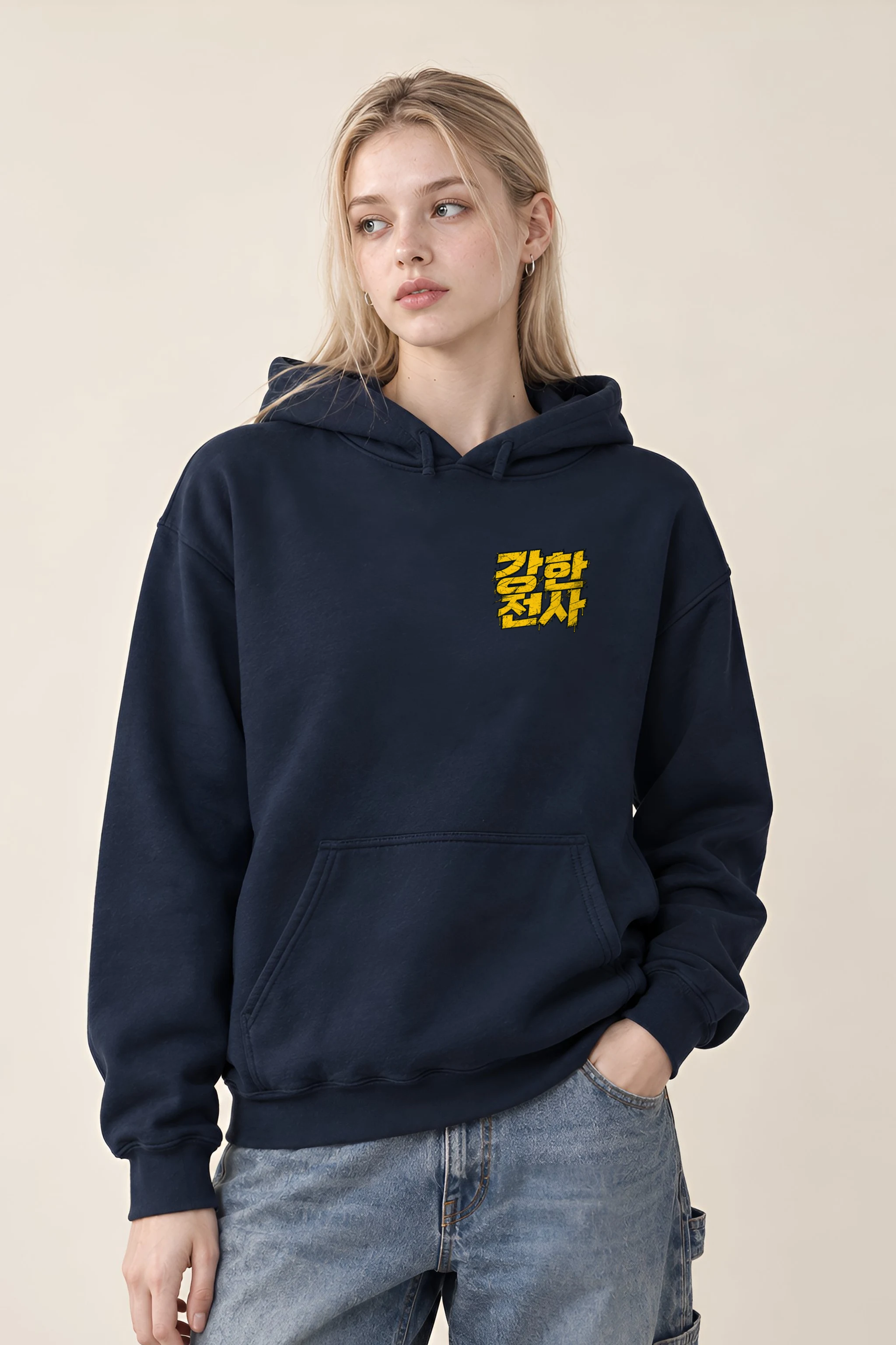 "강한 전사" Unisex Pullover Hoodie