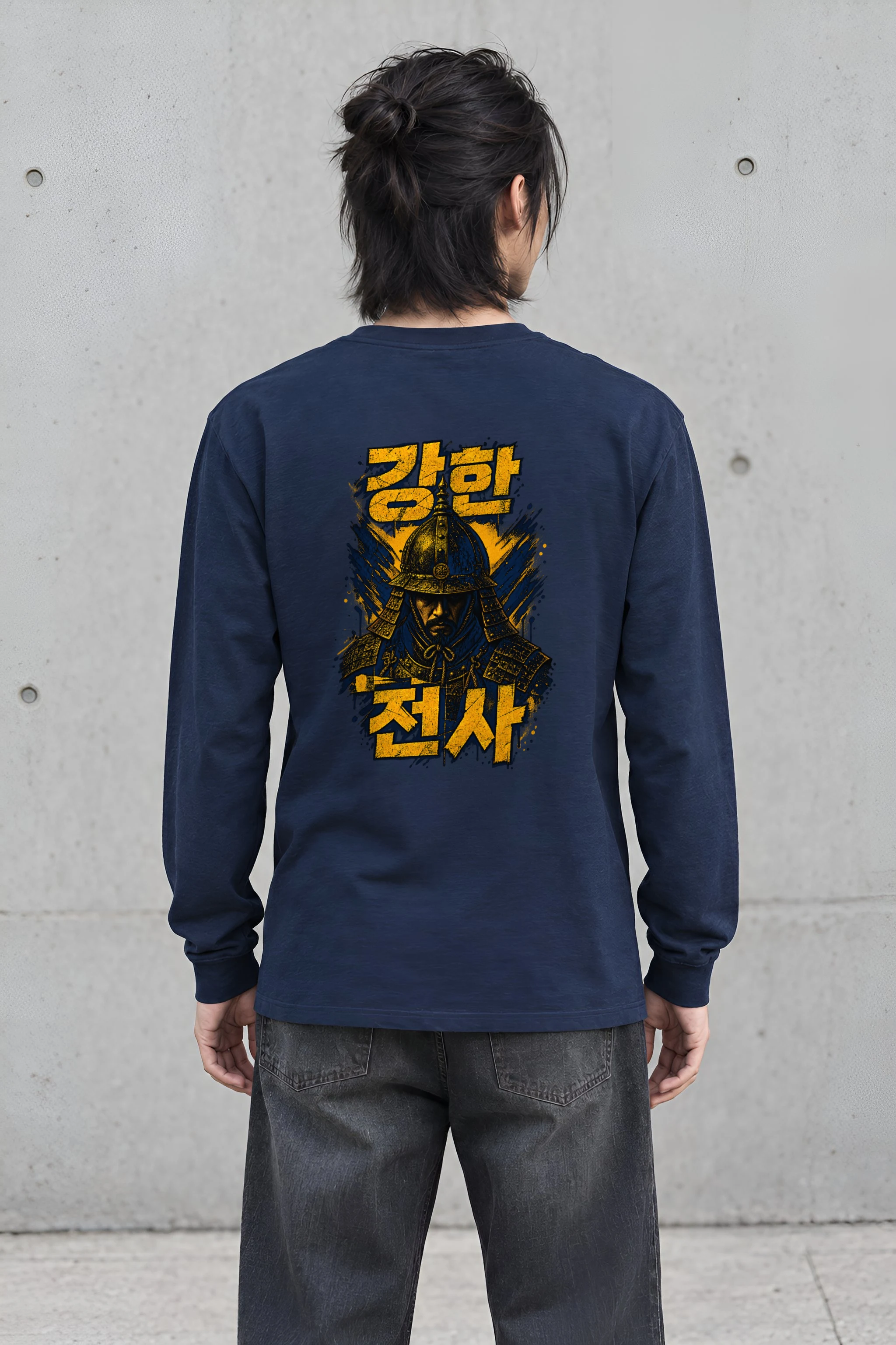 "강한 전사" Unisex Longsleeve T-shirt