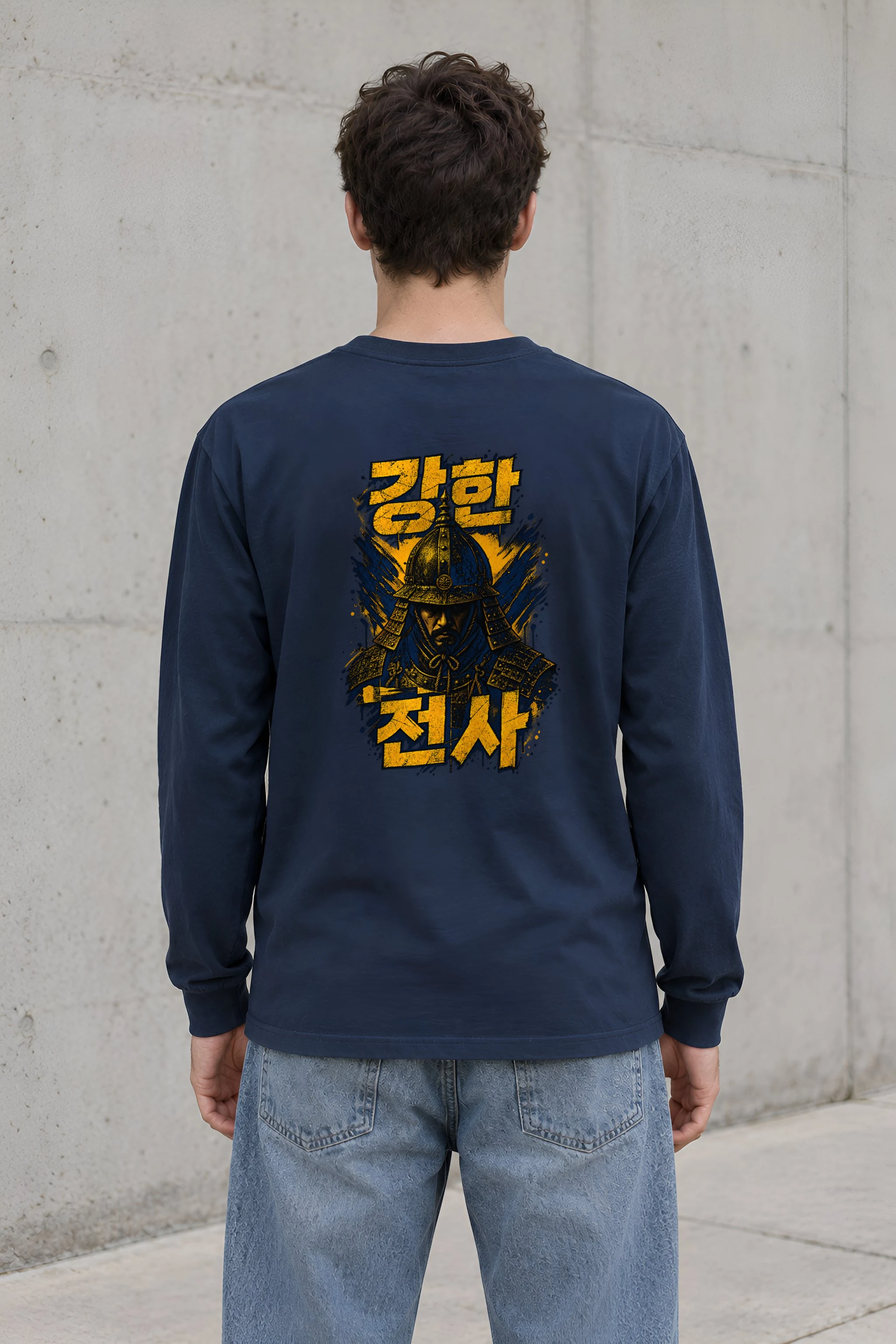 "강한 전사" Unisex Longsleeve T-shirt