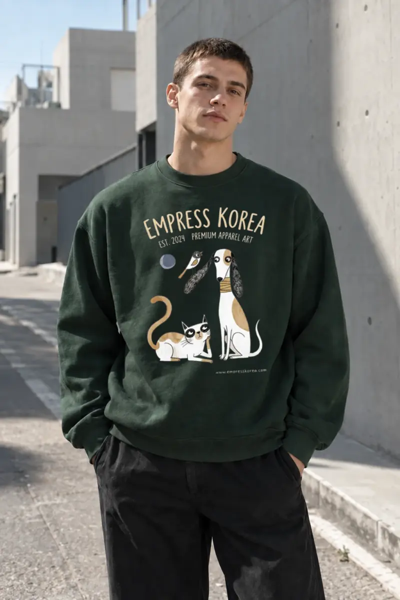 "Empress Korea Animal Crew" Heavy Blend Unisex Crewneck Sweatshirt | Gildan 18000