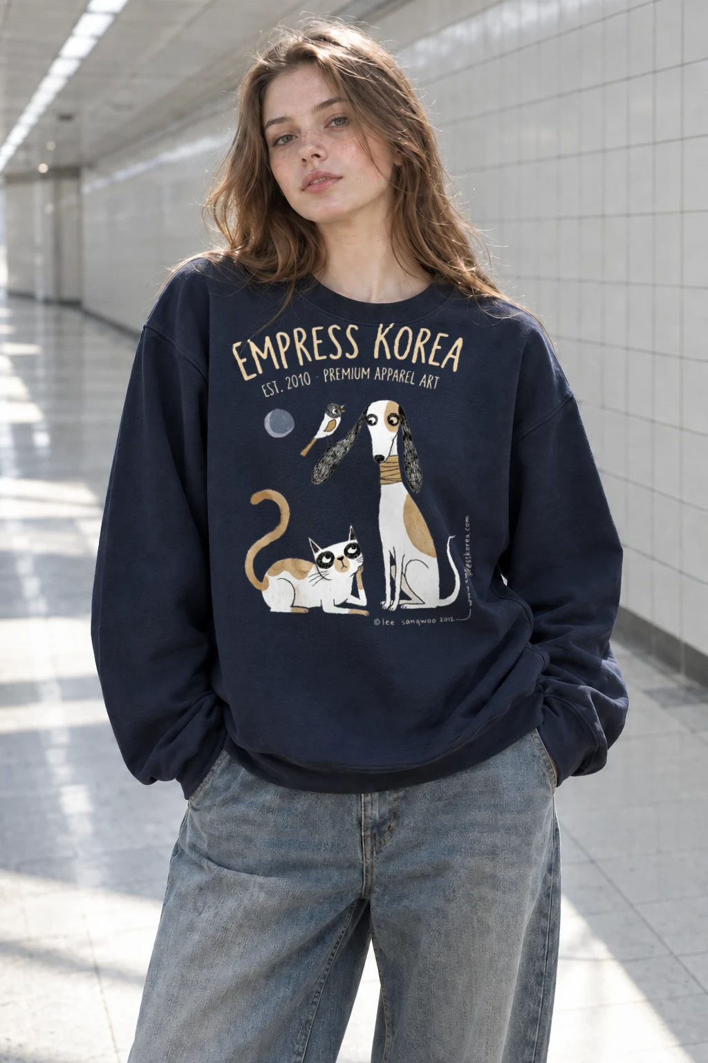 "Empress Korea" Heavy Blend Unisex Crewneck Sweatshirt | Gildan 18000