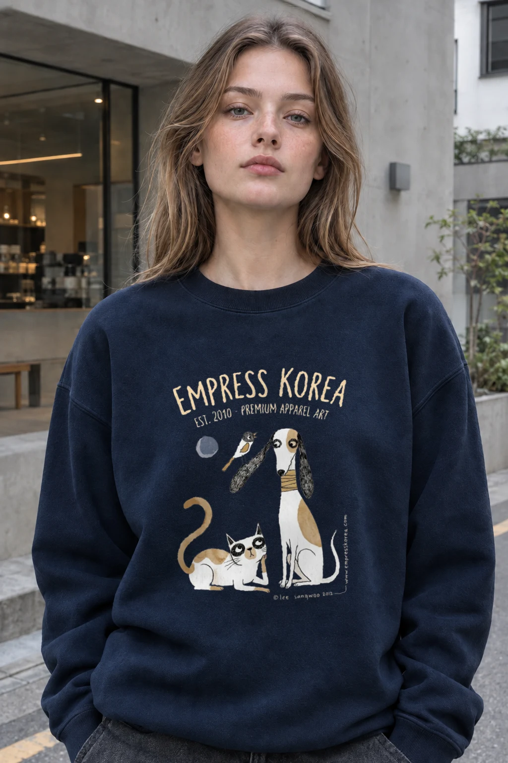 "Empress Korea" Heavy Blend Unisex Crewneck Sweatshirt | Gildan 18000