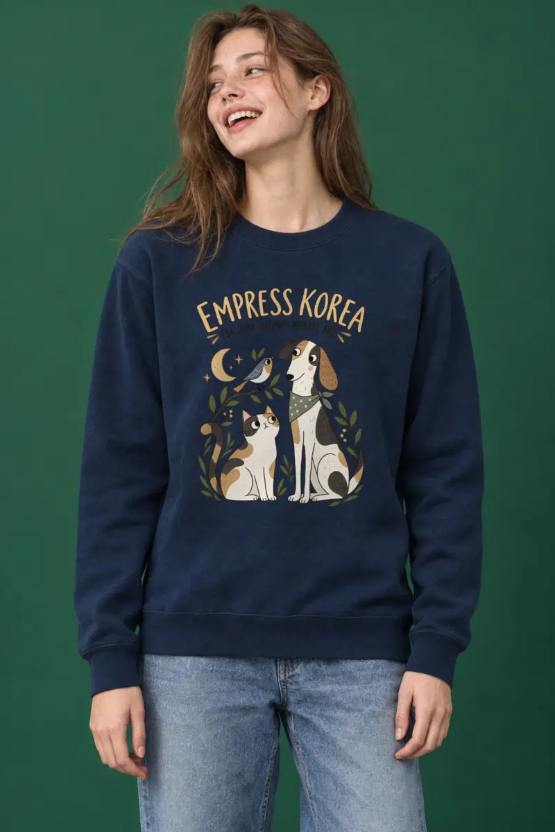 "Empress Korea Pets" Heavy Blend Unisex Crewneck Sweatshirt