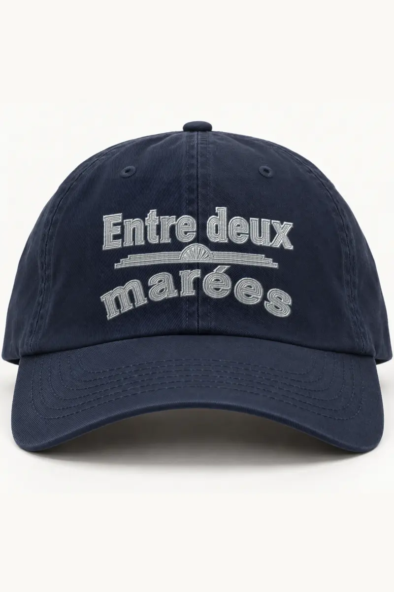 "Entre Deux Marées" Classic Dad Hat · Embroidered