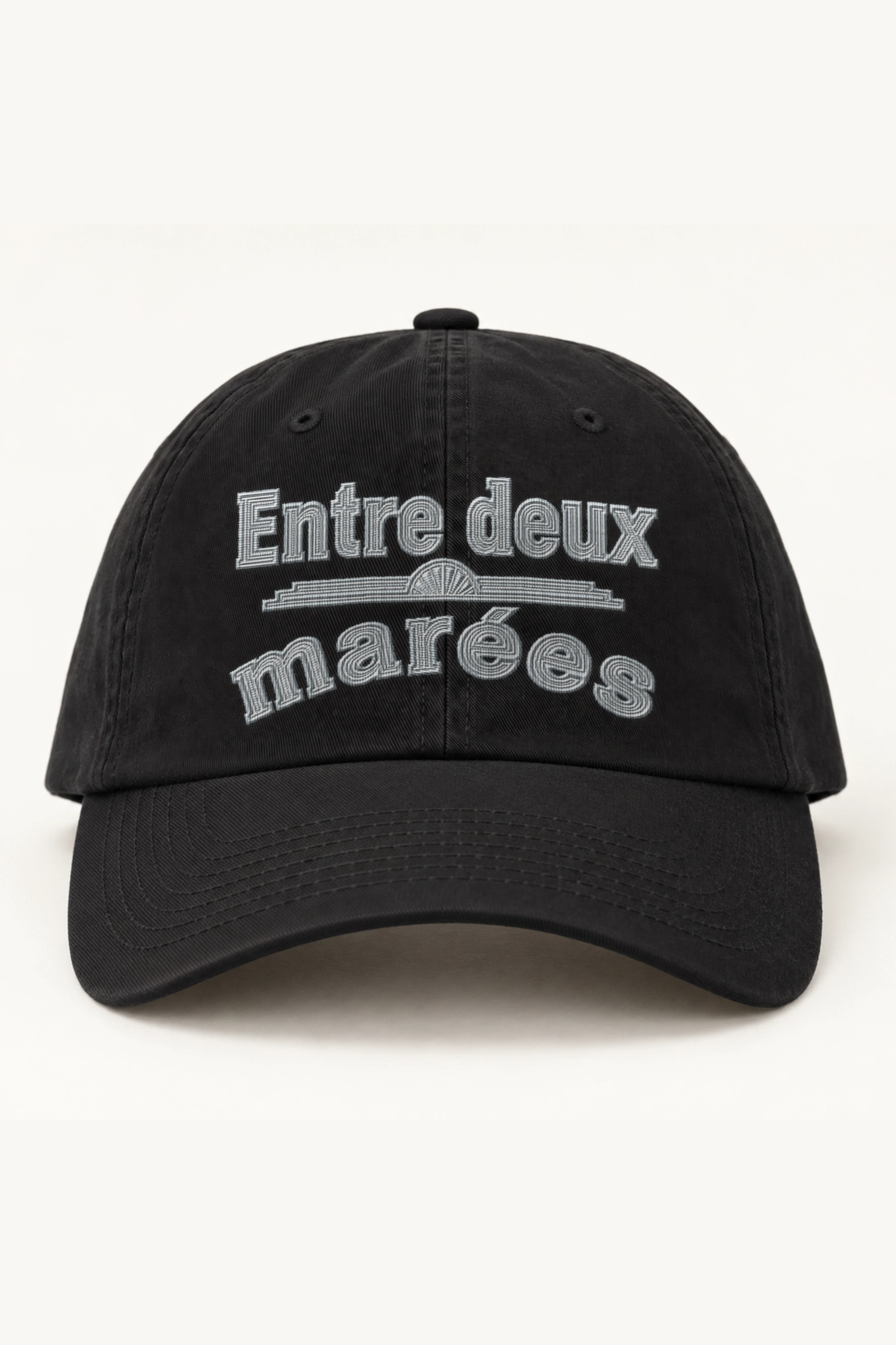 "Entre Deux Marées" Classic Dad Hat · Embroidered