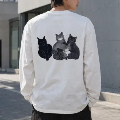 "Five Cat Gathering" Unisex Longsleeve T-shirt | Gildan 2400