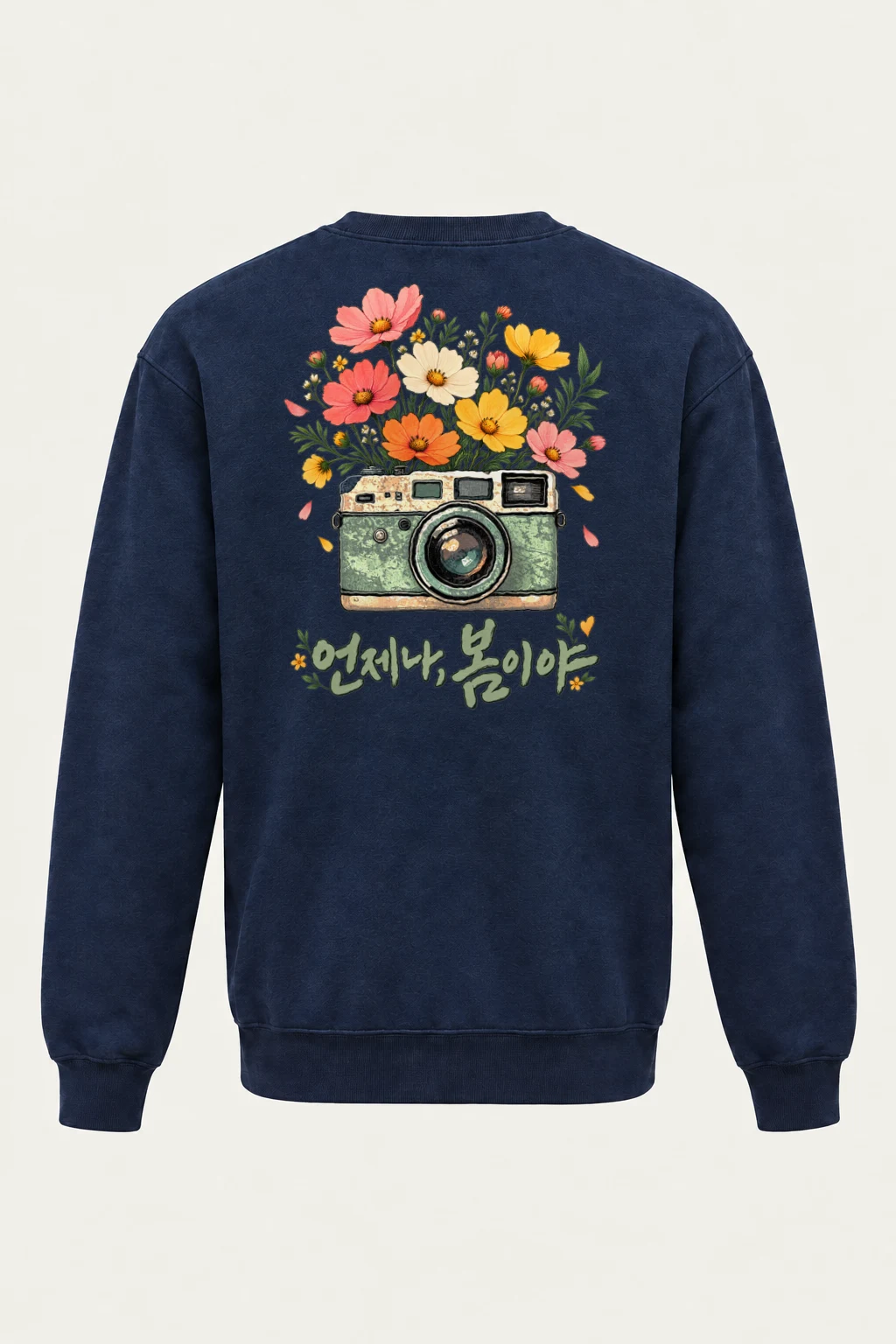 "Flower-Filled Camera" Heavy Blend Unisex Crewneck Sweatshirt | Gildan 18000