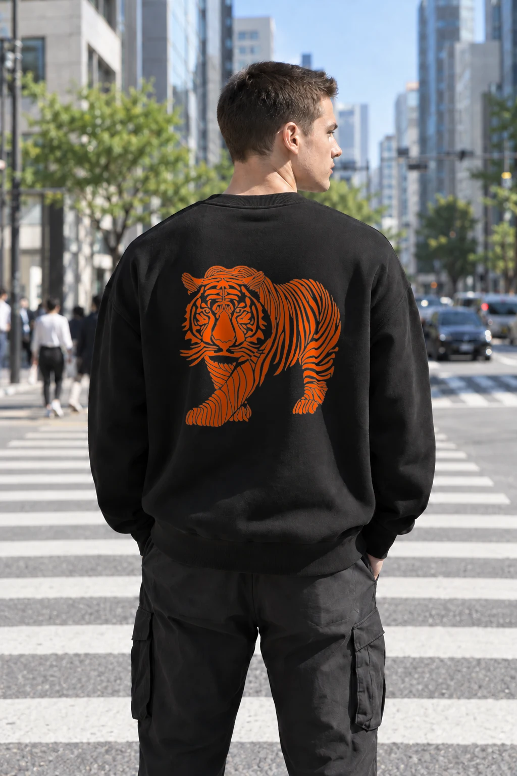 "Flowing Tiger Lines" Heavy Blend Unisex Crewneck Sweatshirt | Gildan 18000