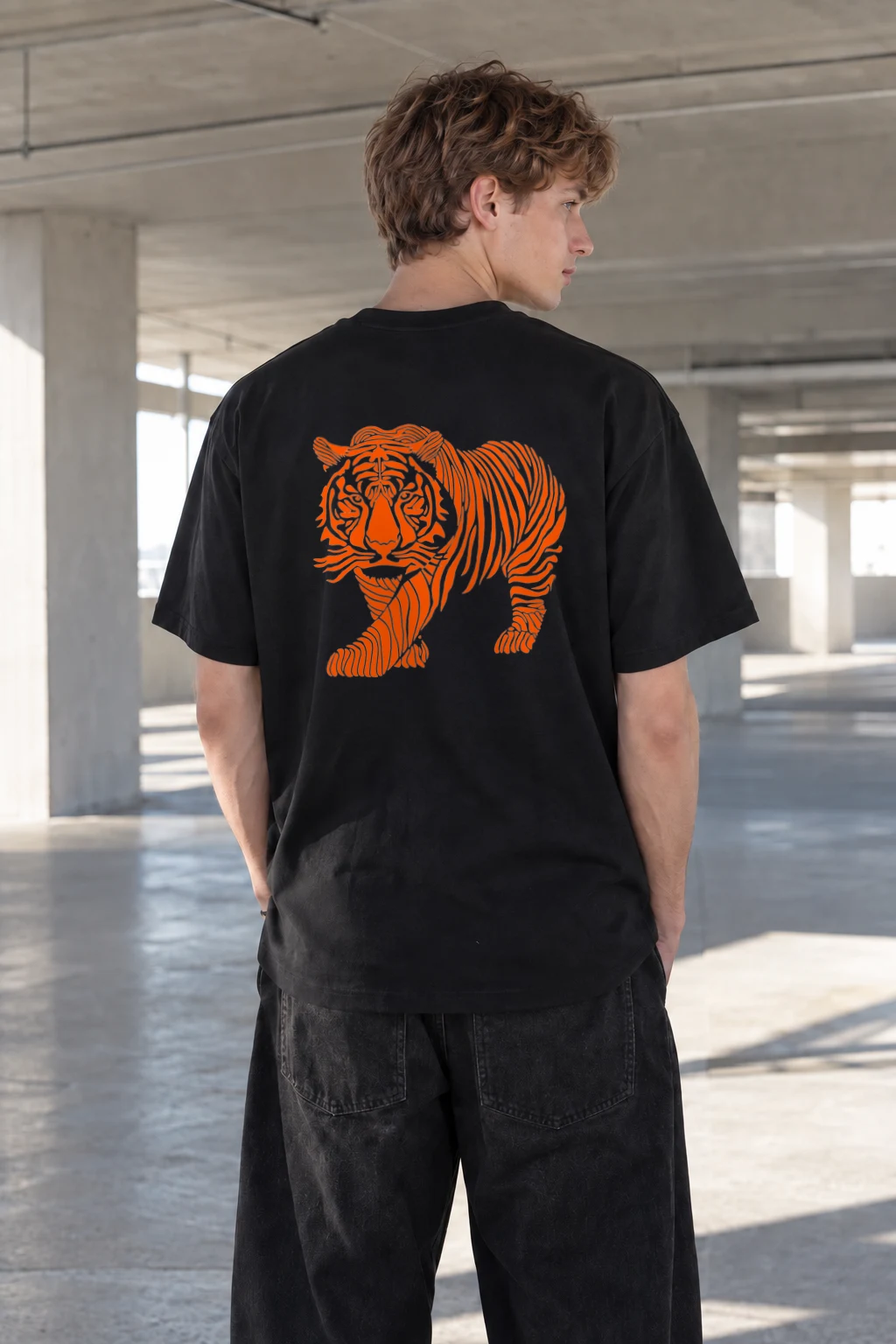 "Flowing Tiger Lines" Heavyweight Unisex Crewneck T-shirt | Gildan 5000