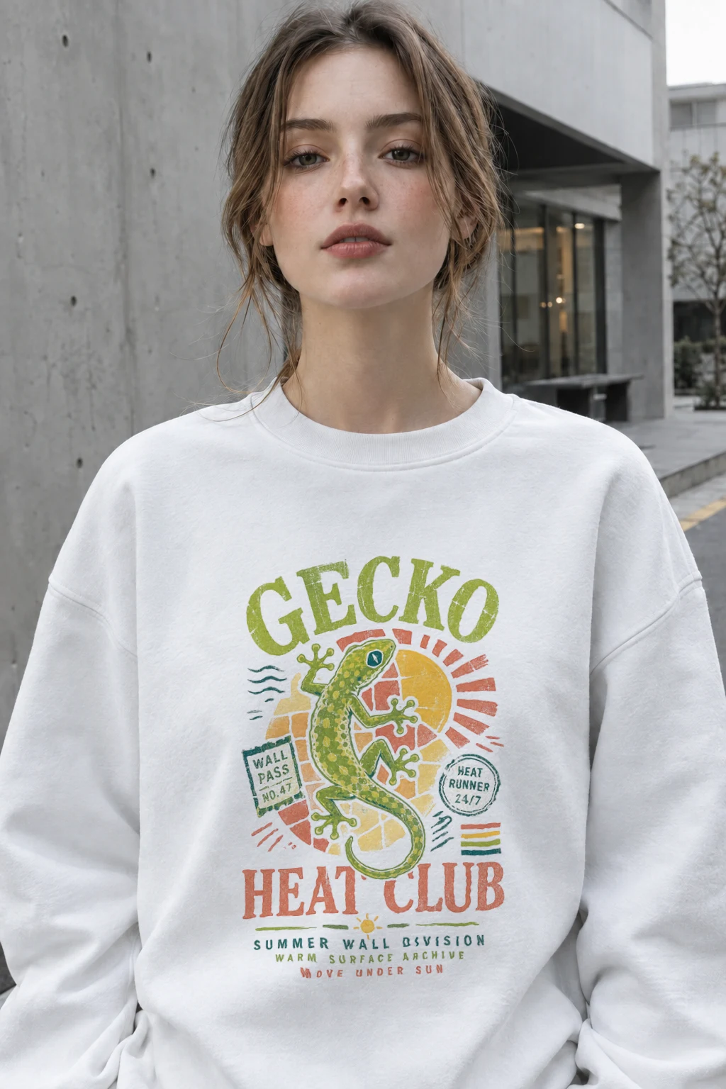 "Gecko Wall Pass" Heavy Blend Unisex Crewneck Sweatshirt | Gildan 18000