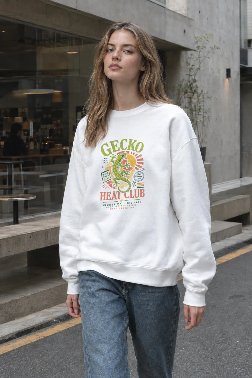 "Gecko Wall Pass" Heavy Blend Unisex Crewneck Sweatshirt | Gildan 18000