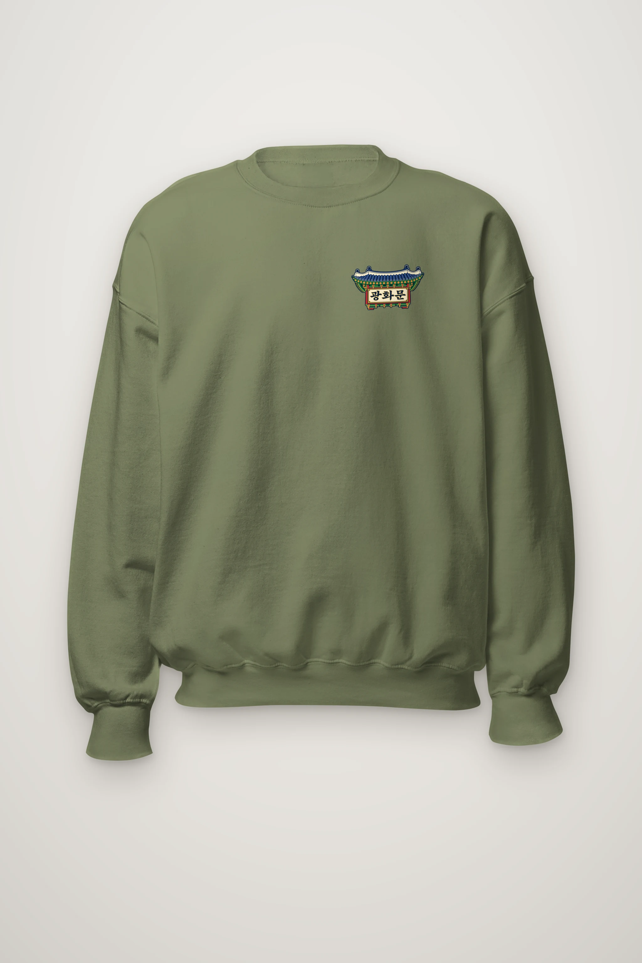 "Gwanghwamun Golden Sun" Heavy Blend Unisex Crewneck Sweatshirt