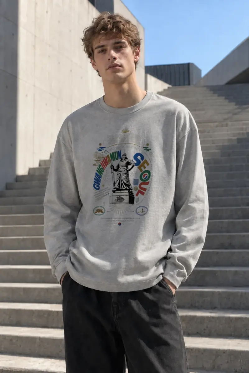 "Gwanghwamun Seoul" Unisex Longsleeve T-shirt | Gildan 2400