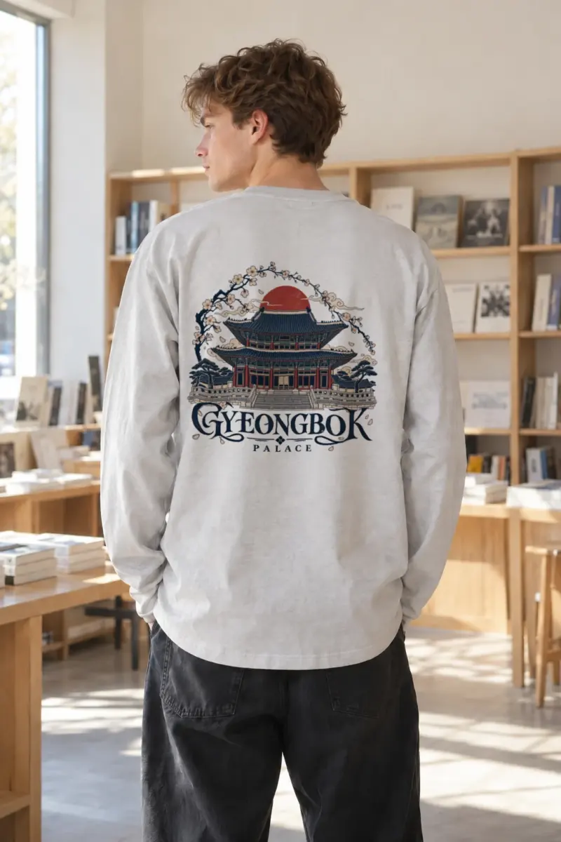 "Gyeongbok Palace" Unisex Longsleeve T-shirt | Gildan 2400