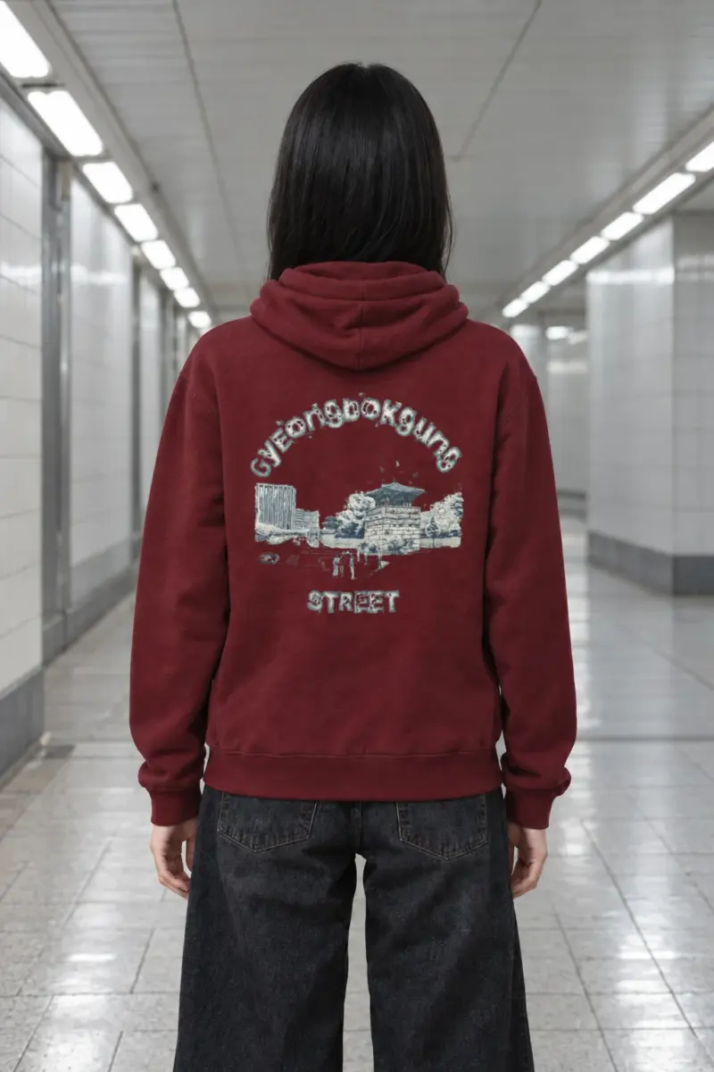 "Gyeongbokgung Street" Heavy Blend Unisex Pullover Hoodie