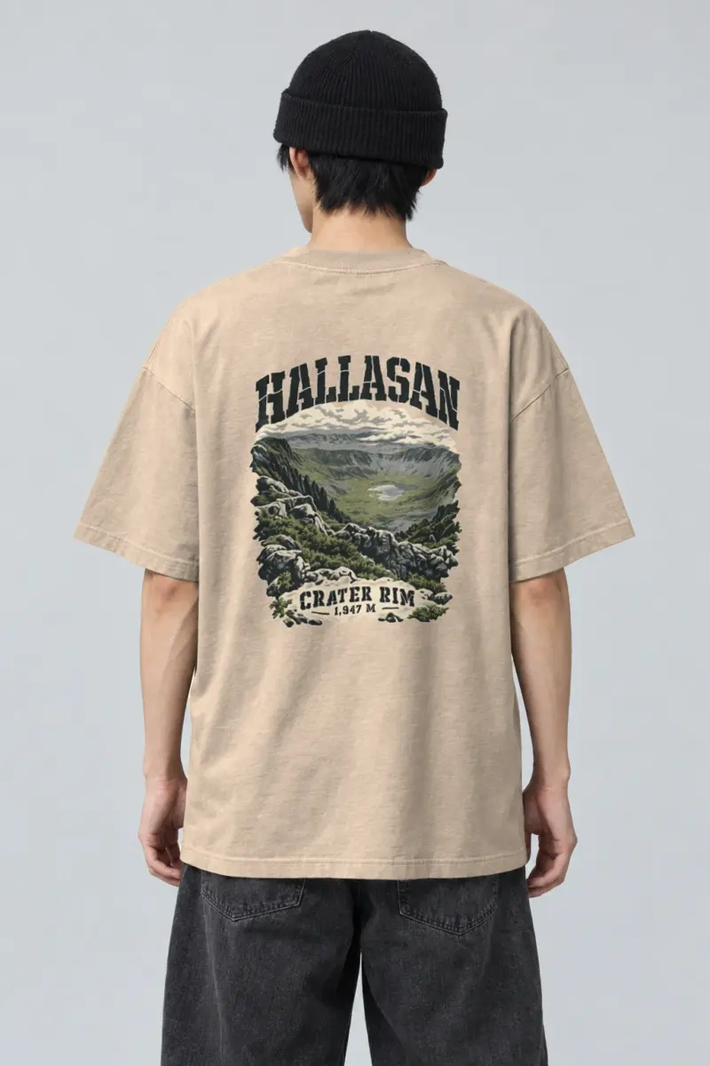 “HALLASAN CRATER RIM 1,947 M” Men’s Oversized Heavyweight Crewneck T-Shirt