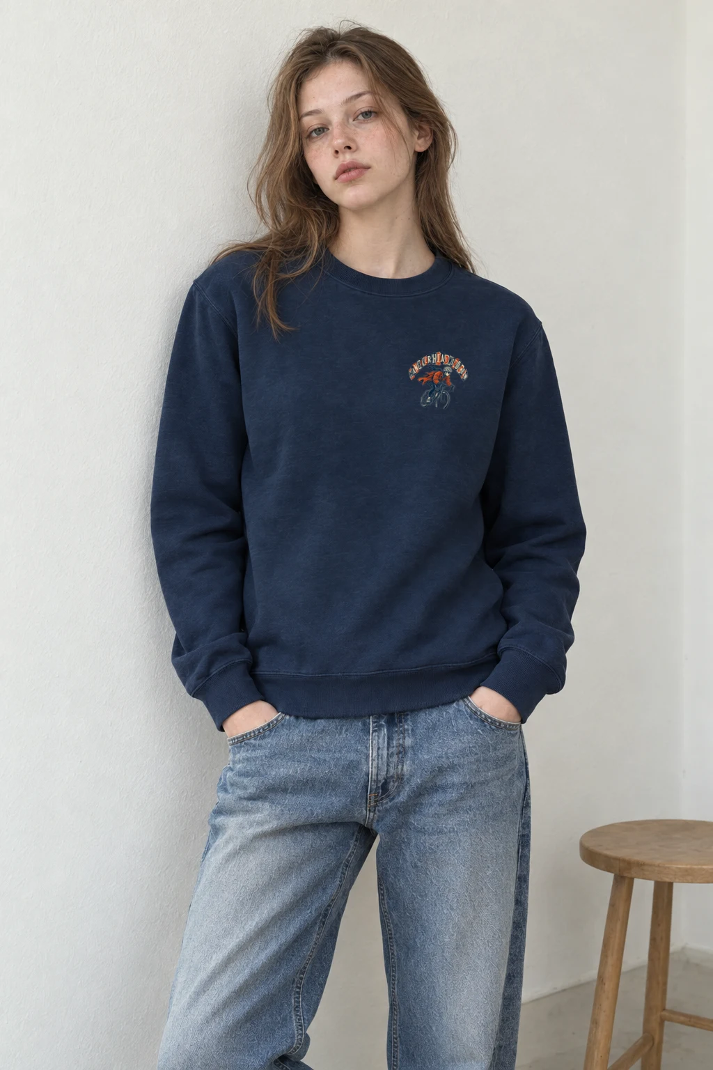 "Han River Headwind Crew" Heavy Blend Unisex Crewneck Sweatshirt