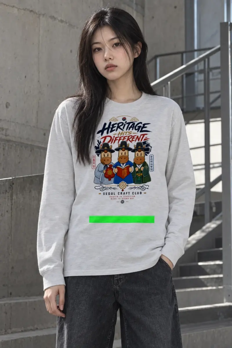 "Hanbok Horse Trio" Unisex Longsleeve T-shirt | Gildan 2400