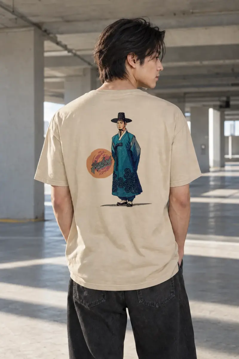 "Hanbok Portrait" Heavyweight Unisex Crewneck T-shirt | Gildan 5000