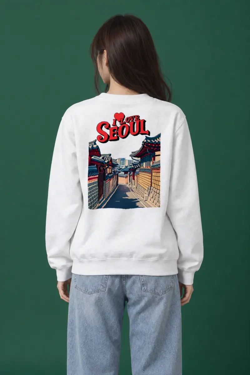 "I Love Seoul" Heavy Blend Unisex Crewneck Sweatshirt | Gildan 18000