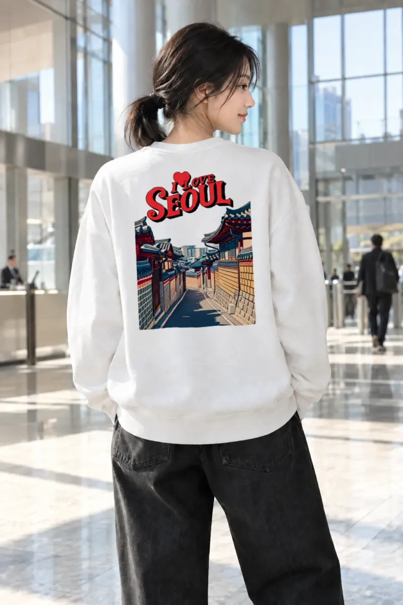 "I Love Seoul" Heavy Blend Unisex Crewneck Sweatshirt | Gildan 18000