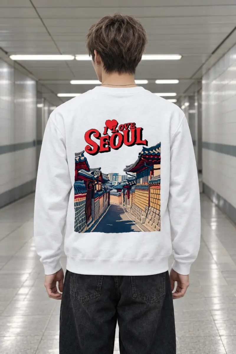 "I Love Seoul" Heavy Blend Unisex Crewneck Sweatshirt