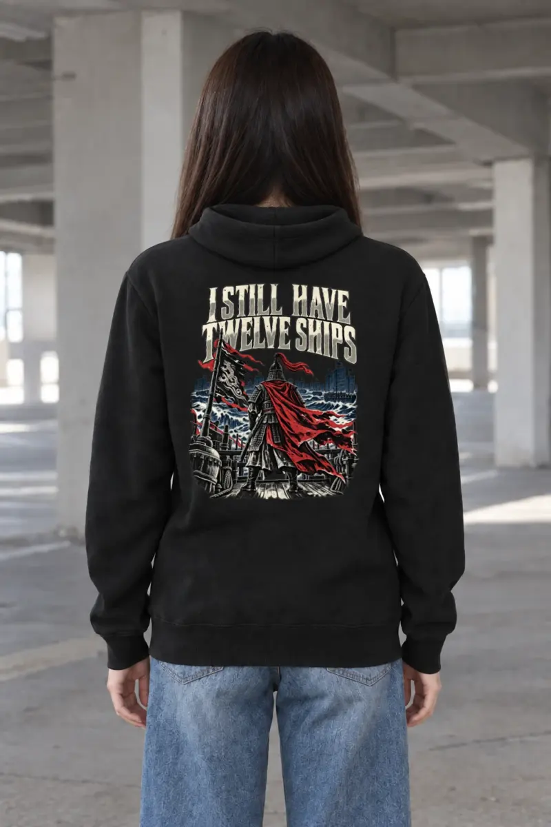 "I Still Have Twelve Ships · Admiral Yi Sun-sin 이순신" Heavy Blend Unisex Pullover Hoodie