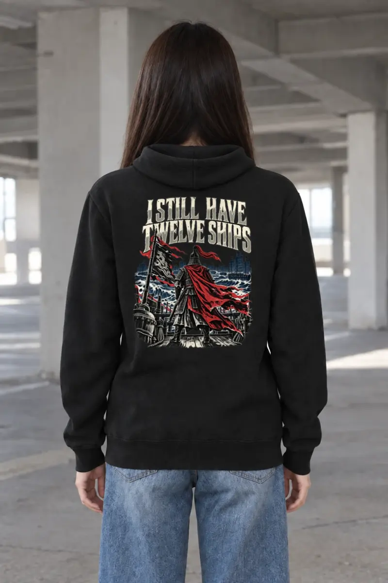 "I Still Have Twelve Ships · Admiral Yi Sun-sin 이순신" Heavy Blend Unisex Pullover Hoodie