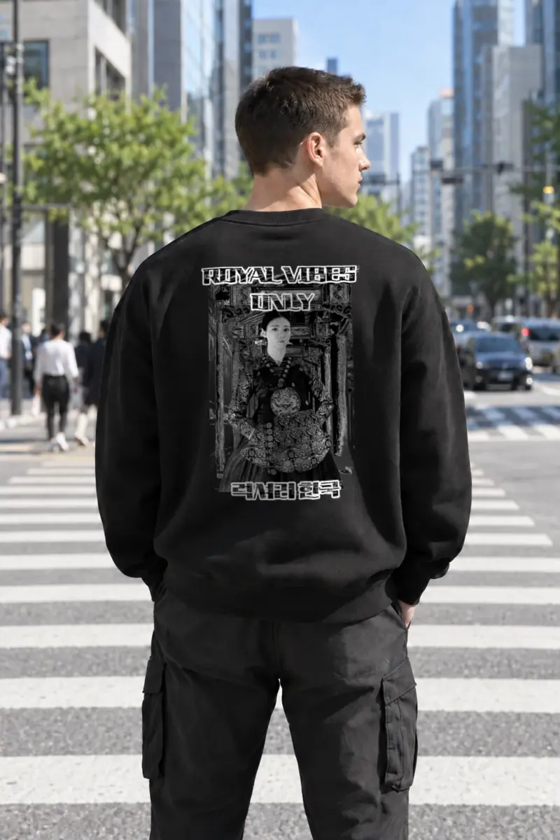 "Indoyal Experience" Heavy Blend Unisex Crewneck Sweatshirt | Gildan 18000