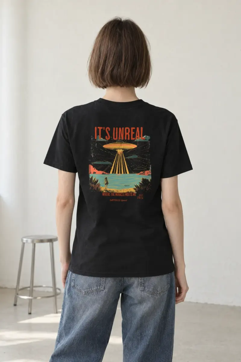 "It’s Unreal" Heavyweight Unisex Crewneck T-shirt