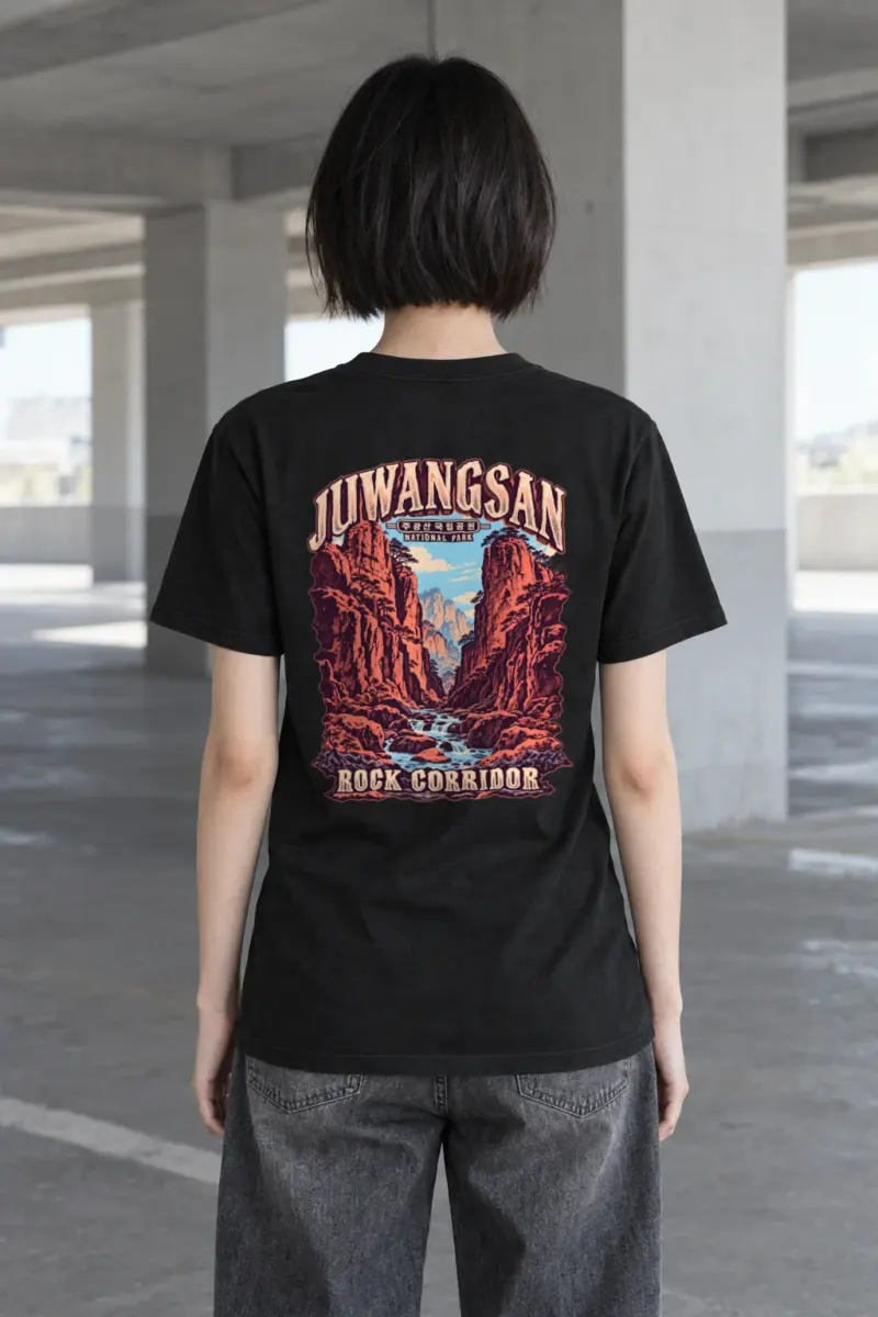 "Juwangsan Rock Corridor" Heavyweight Unisex Crewneck T-shirt