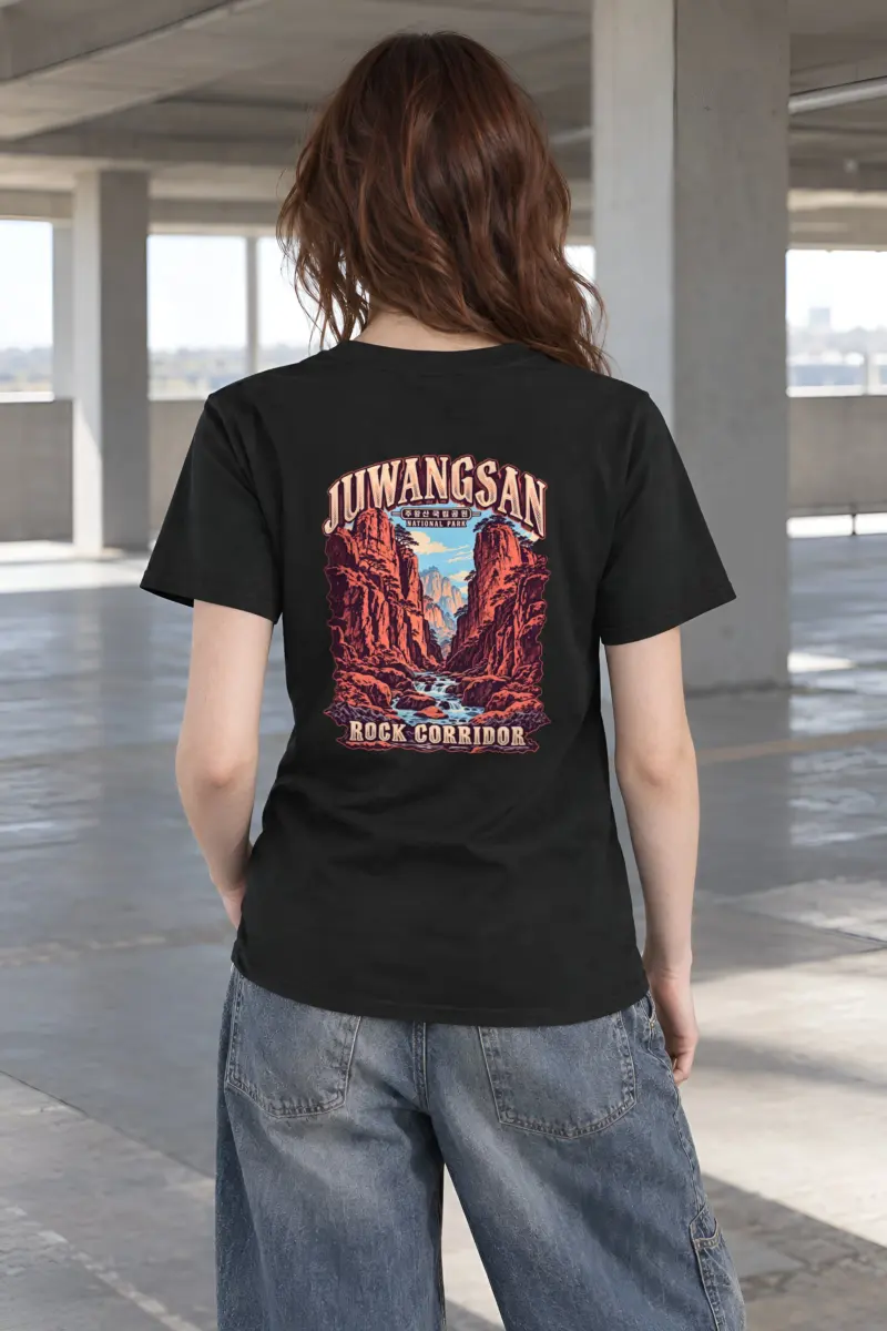 "Juwangsan Rock Corridor" Heavyweight Unisex Crewneck T-shirt