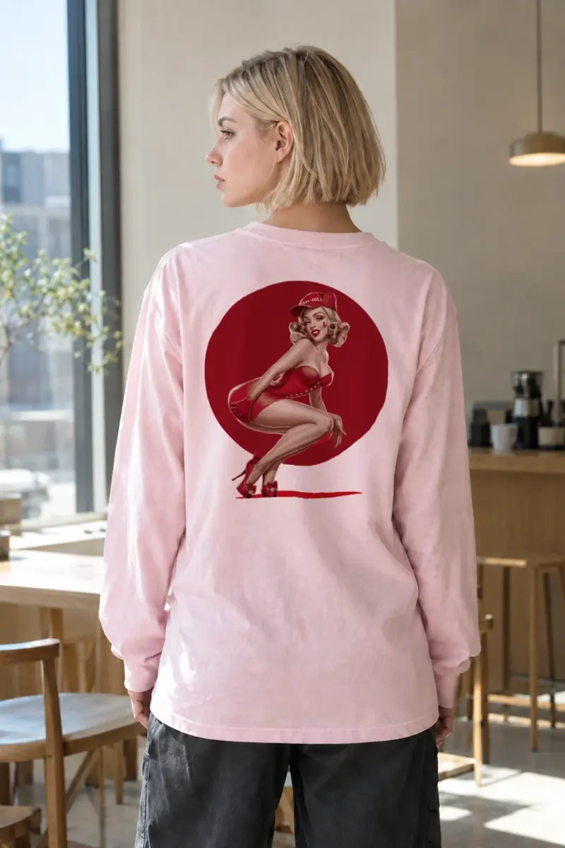 “Kiss-Kola Pin-Up” Unisex Longsleeve T-shirt | Gildan 2400