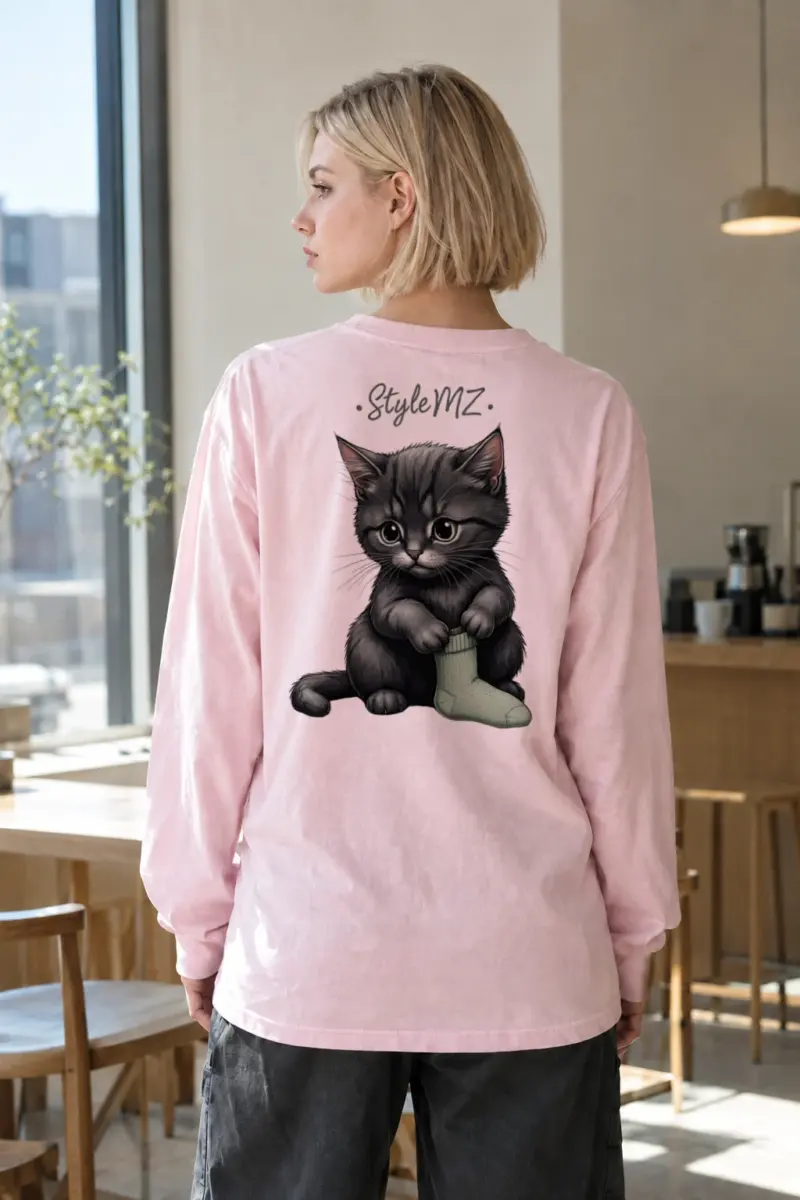 “Kitten Sock” Unisex Longsleeve T-shirt | Gildan 2400