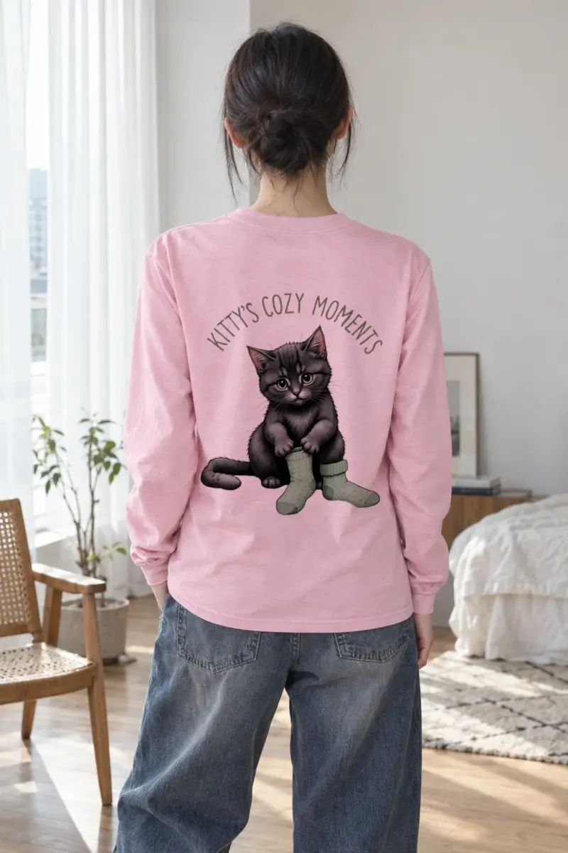 "Kitty's Cozy Moments" Unisex Longsleeve T-shirt