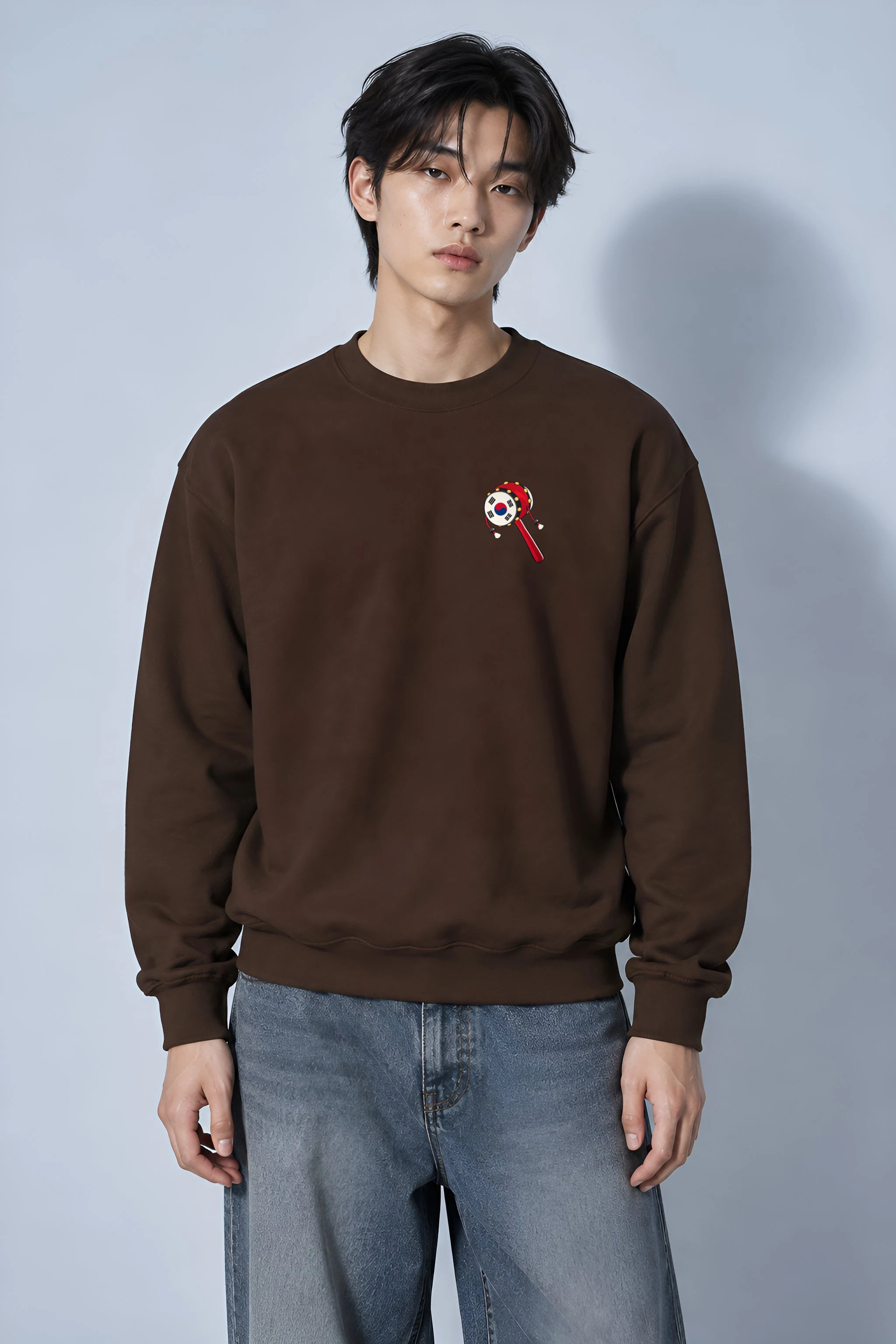 "Korean Travel Muse" Heavy Blend Unisex Crewneck Sweatshirt