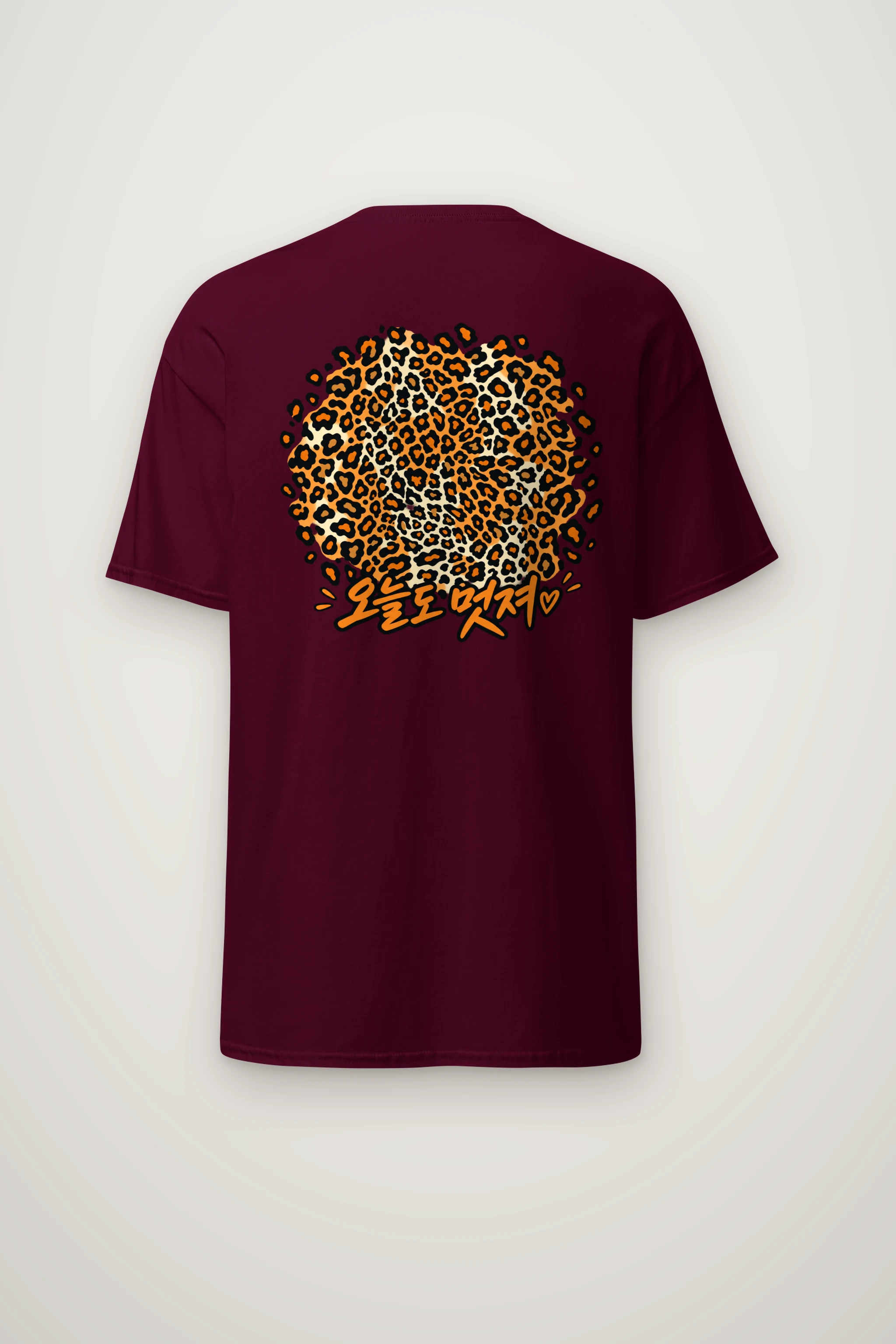 "Leopard Circle Heart" Heavyweight Unisex Crewneck T-shirt