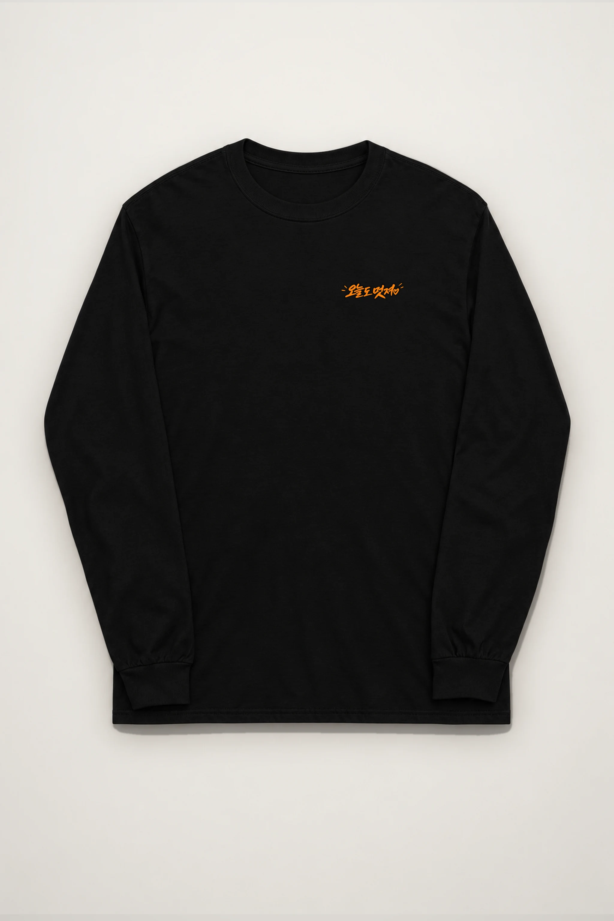 "Leopard Circle Heart" Unisex Longsleeve T-shirt