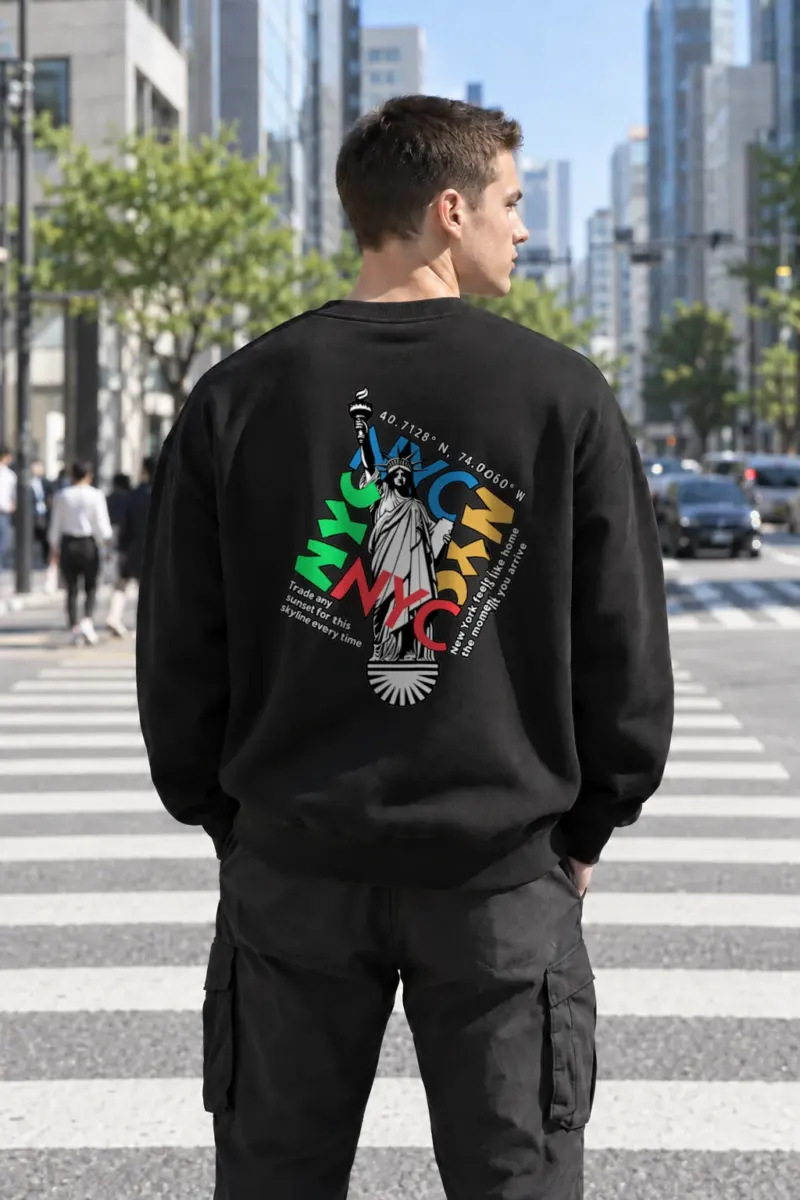 "Liberty Skyline" Heavy Blend Unisex Crewneck Sweatshirt | Gildan 18000