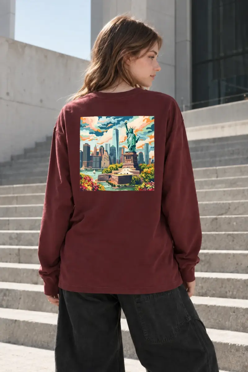 "Liberty Skyline" Unisex Longsleeve T-shirt | Gildan 2400