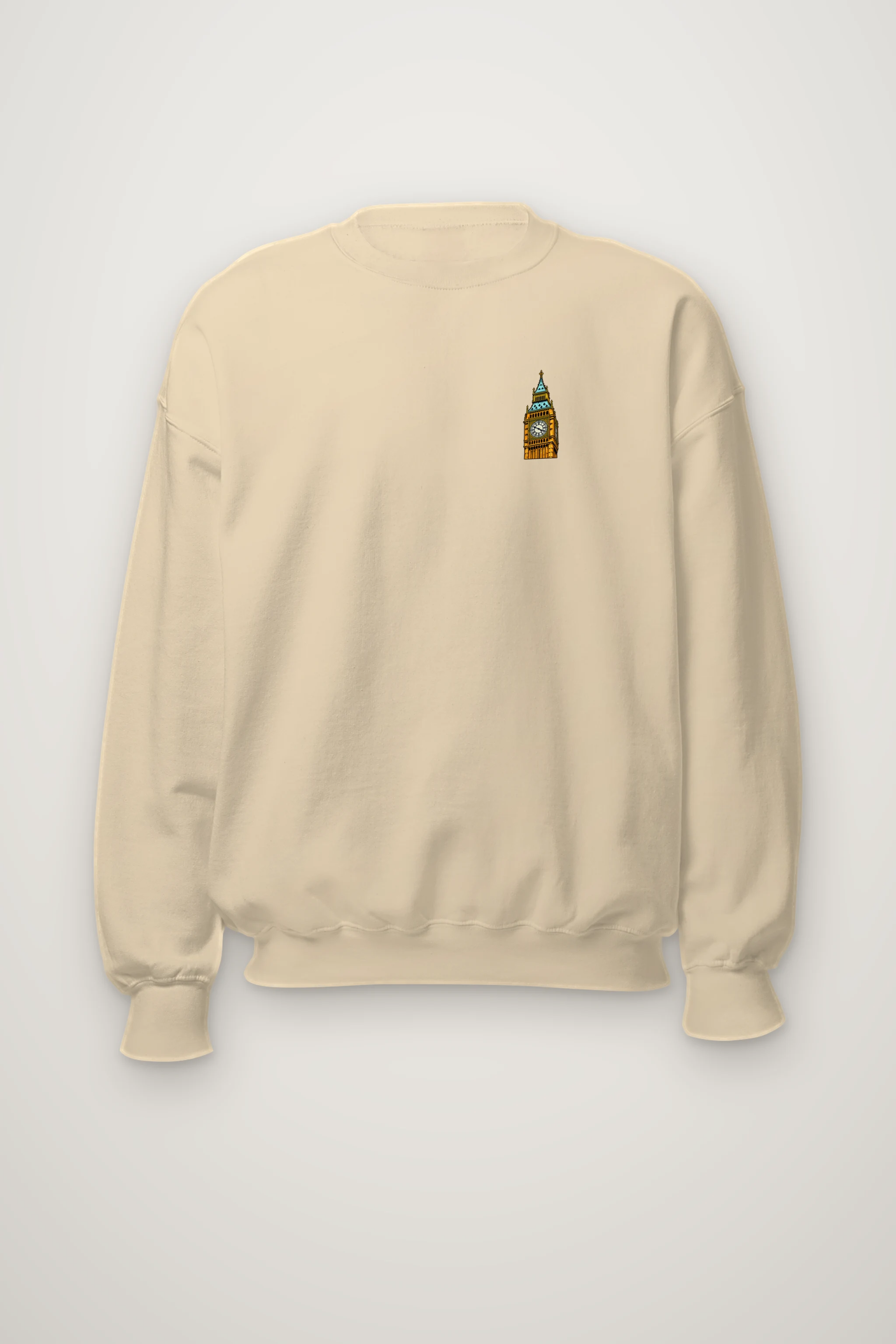 "London No. 18" Heavy Blend Unisex Crewneck Sweatshirt