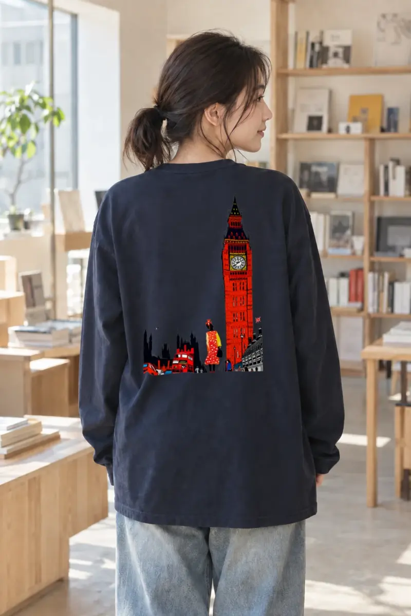 "London Transit Retro" Unisex Longsleeve T-shirt | Gildan 2400
