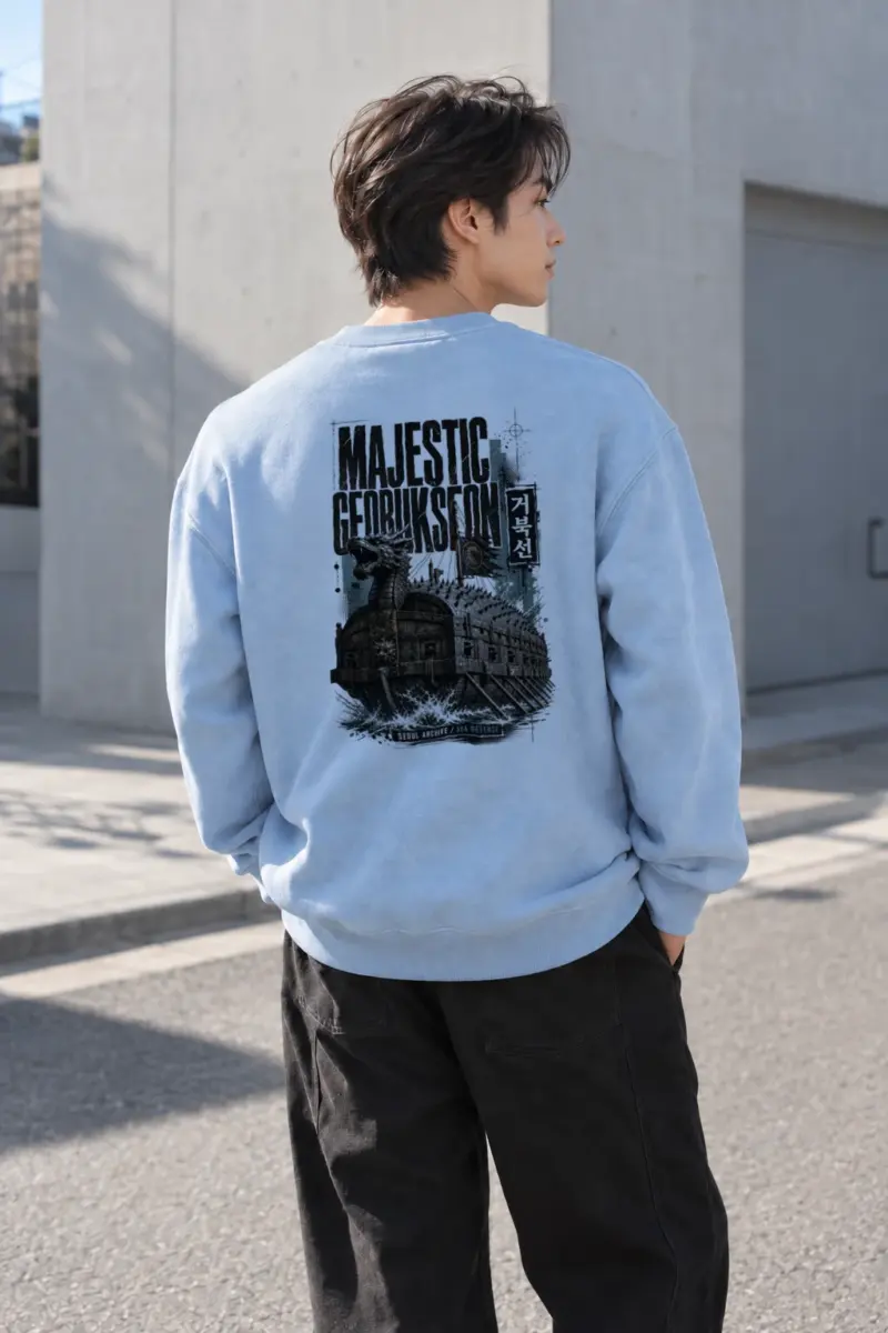 "Majestic Geobukseon" Heavy Blend Unisex Crewneck Sweatshirt | Gildan 18000