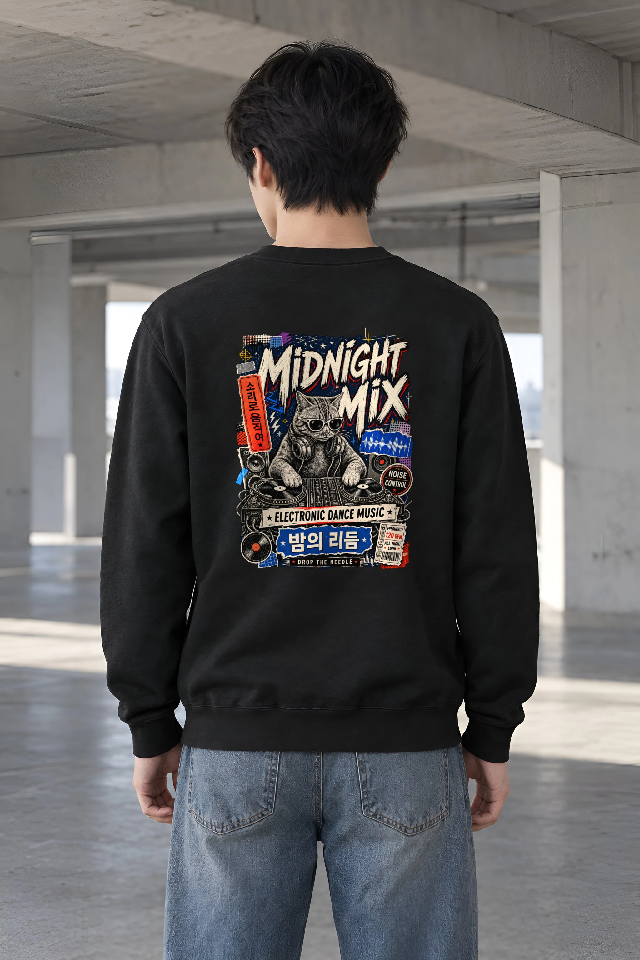 "Midnight Mix Cat" Heavy Blend Unisex Crewneck Sweatshirt