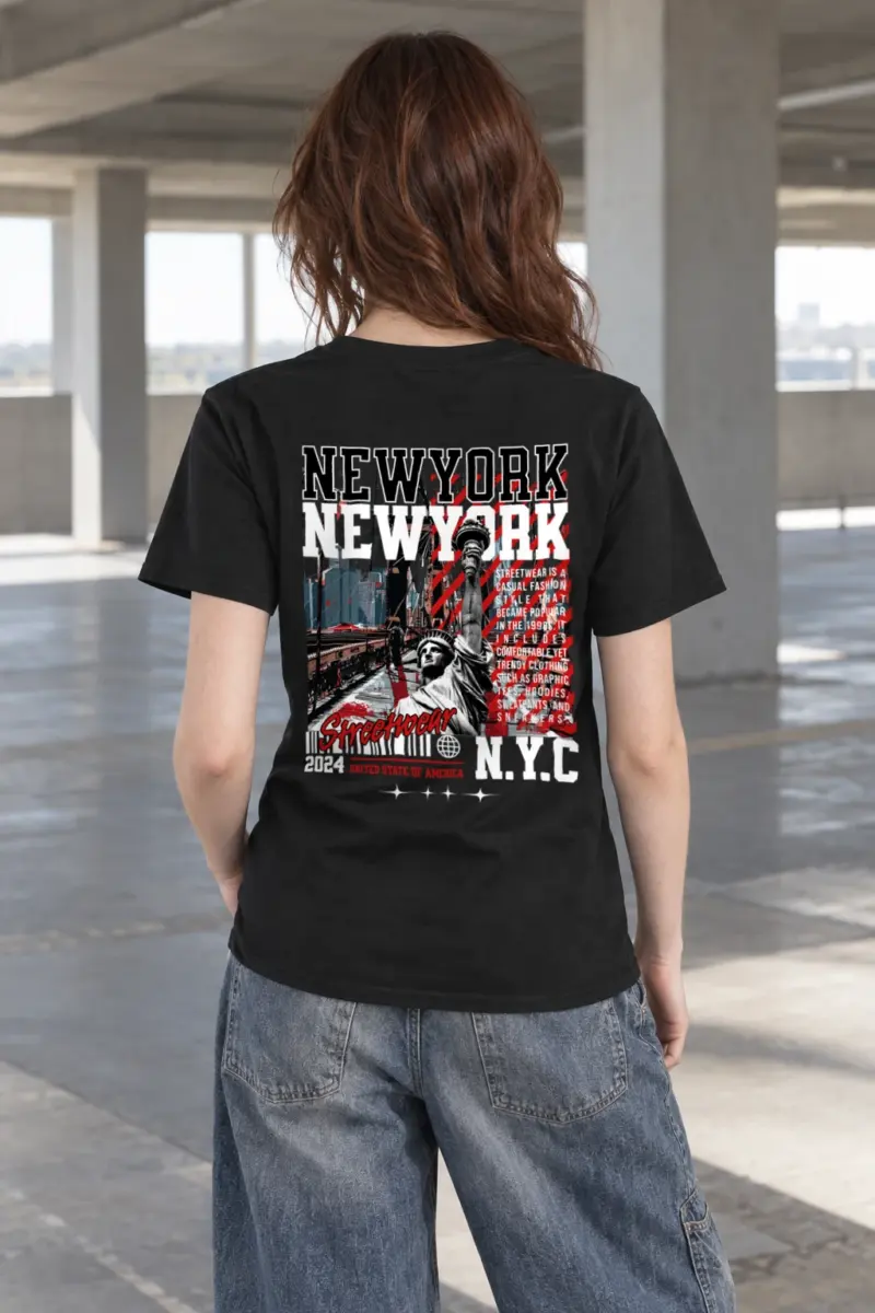 "New York Streetwear" Heavyweight Unisex Crewneck T-shirt