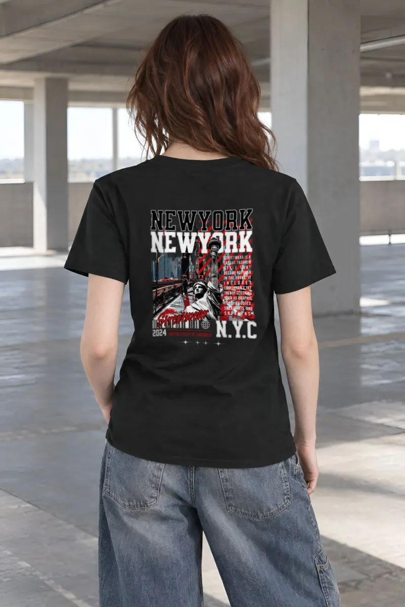 "New York Streetwear" Heavyweight Unisex Crewneck T-shirt