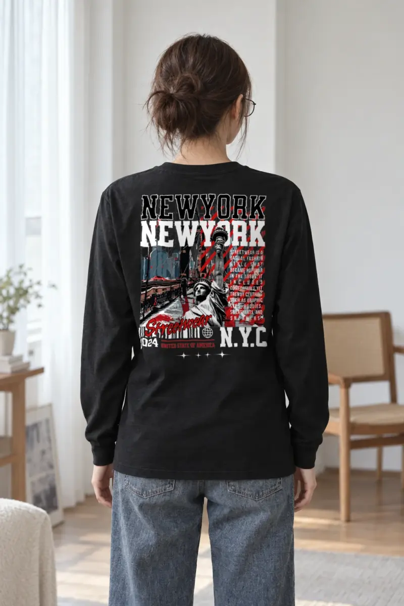 "New York Streetwear" Unisex Longsleeve T-shirt | Gildan 2400