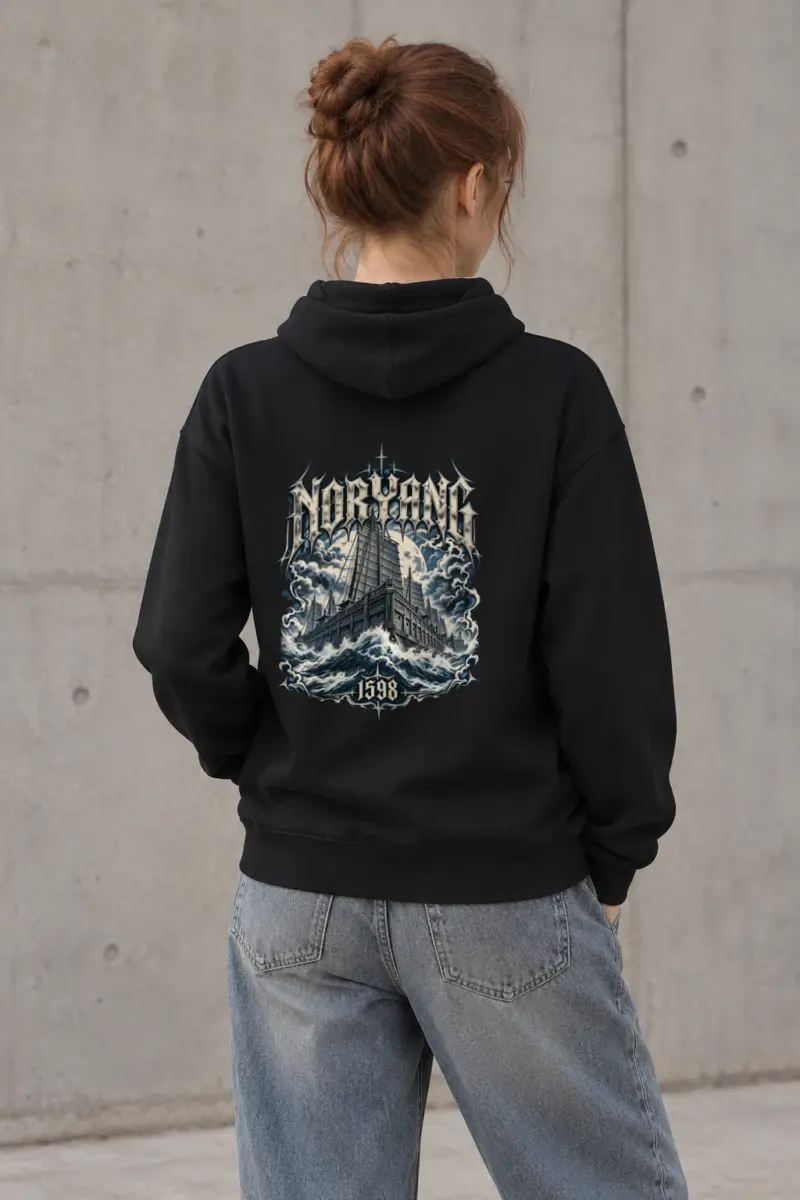 "Noryang 1598 · Admiral Yi Sun-sin 이순신" Heavy Blend Unisex Pullover Hoodie