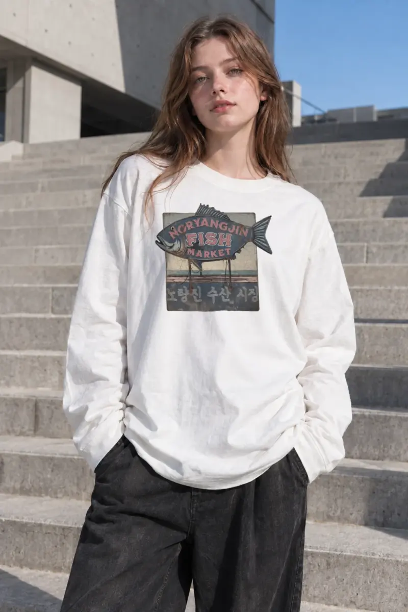 “Noryangjin Fish Market” Unisex Longsleeve T-shirt | Gildan 2400