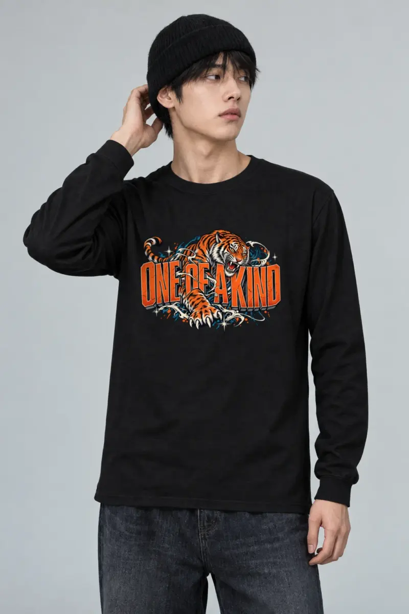 "Lunging Tiger Letter Longsleeve" Unisex Longsleeve T-shirt
